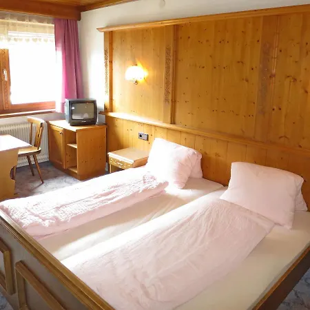 Haus Alpenland 440w *